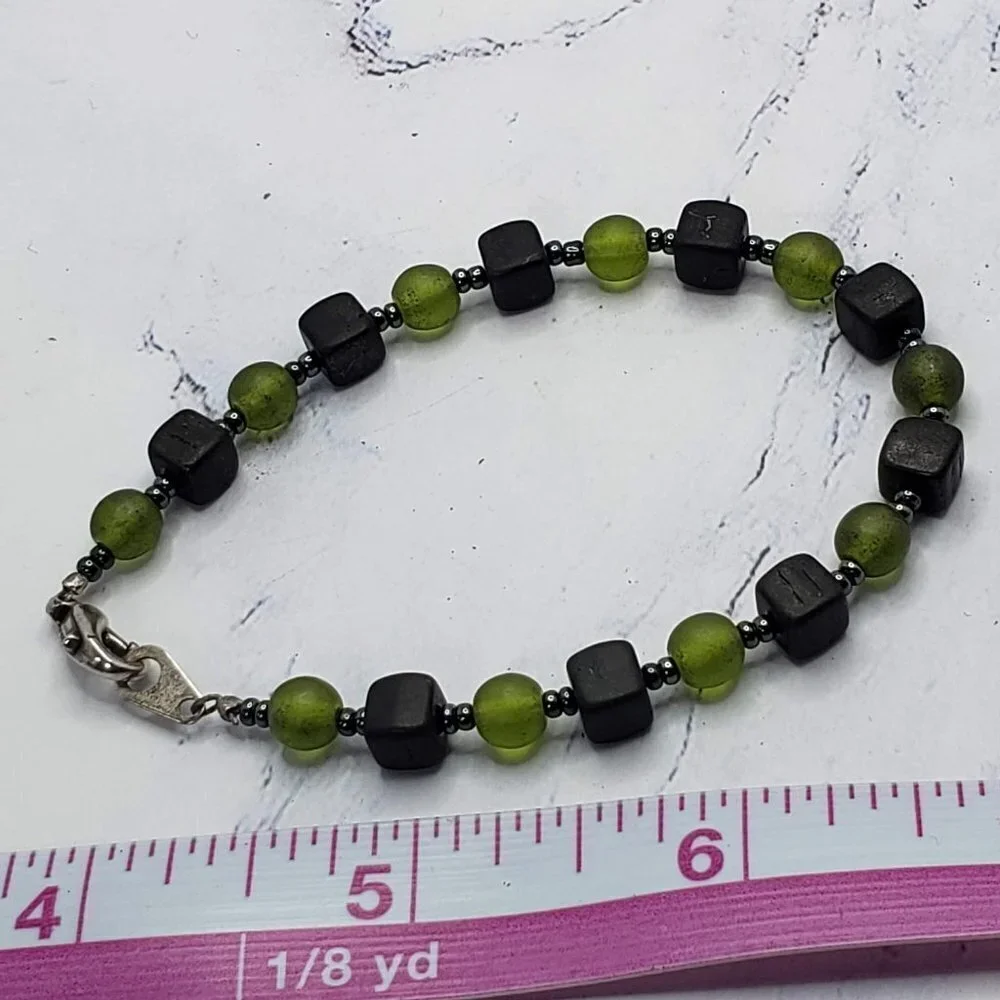Lot of 8 Womans Vintage Metal Beaded Loop and Charm Bracelets